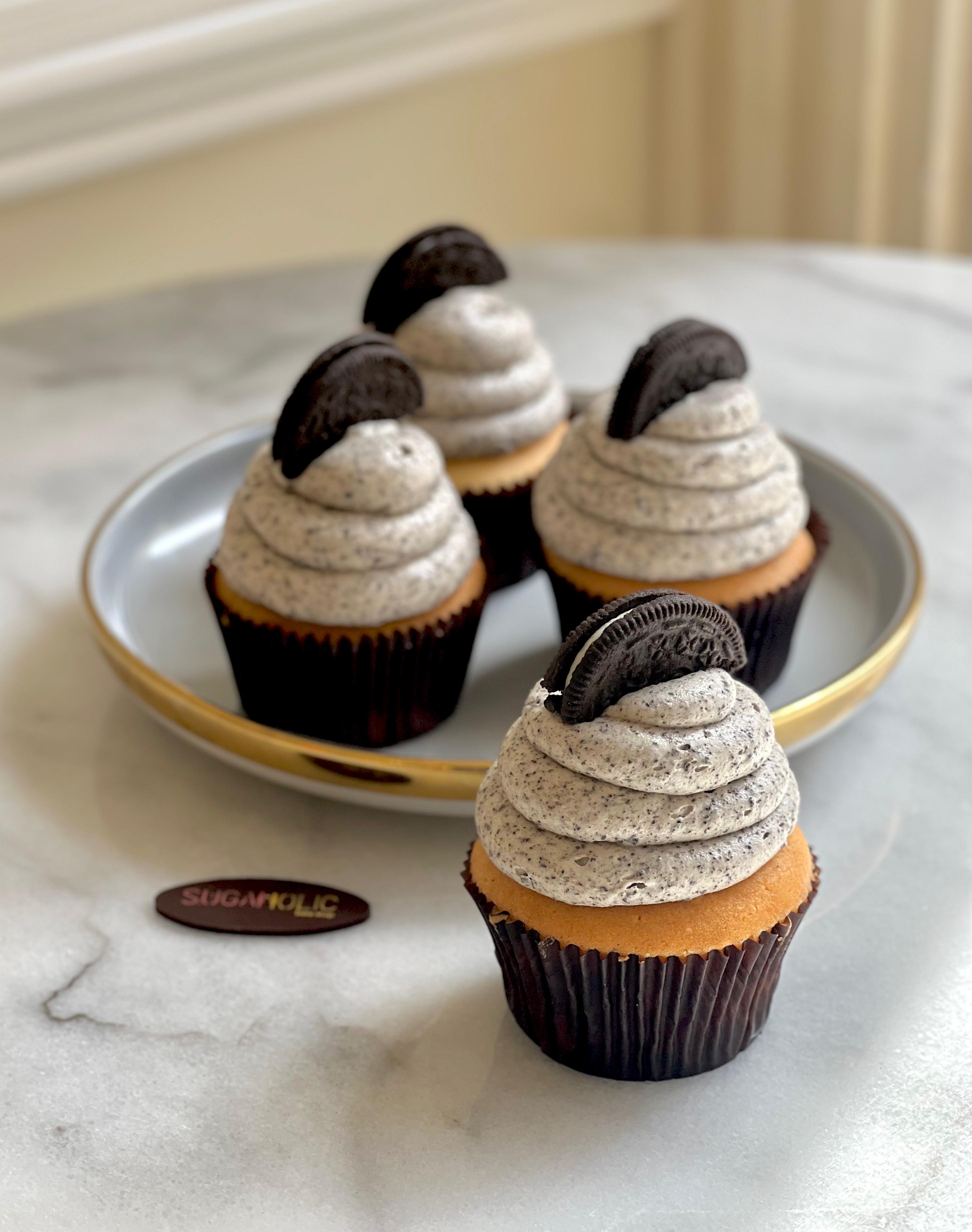 Oreo Vanilla Cupcake