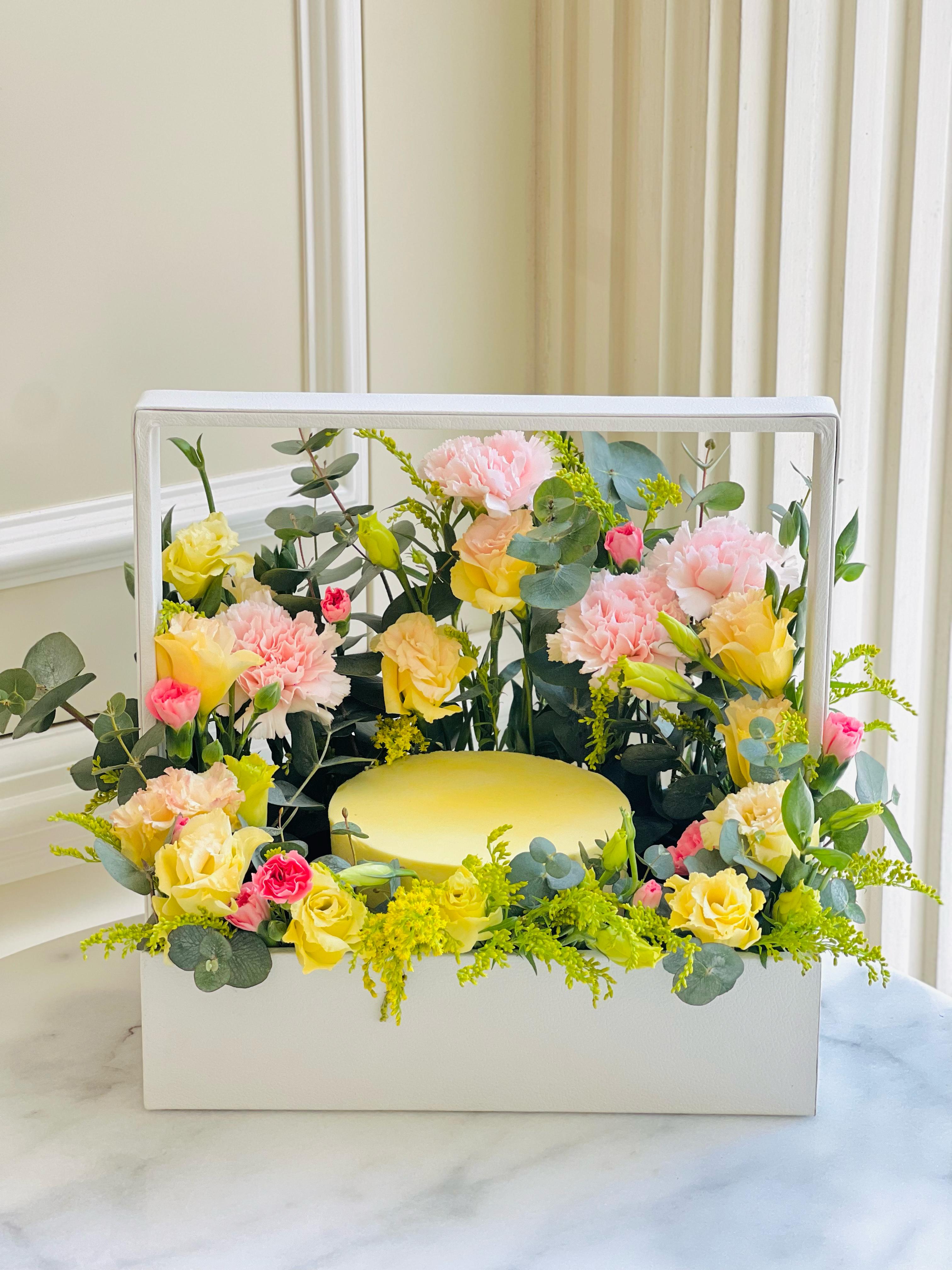 Botanical Beauty  Floral  Cake Tray