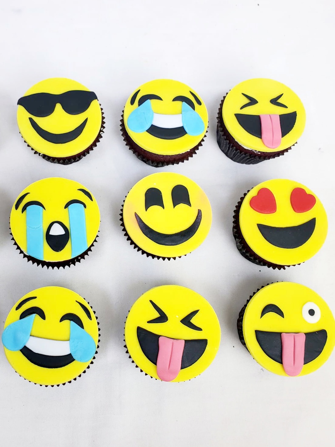 Emoji Cupcakes (per piece)